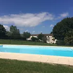 Bed & Breakfast Logis De Chenac - Et Table D'hotes 3*