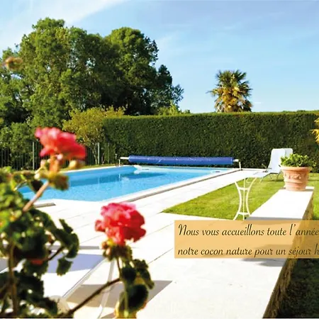 Logis De Chenac - Et Table D'hôtes Chenac Saint Seurin d'Uzet