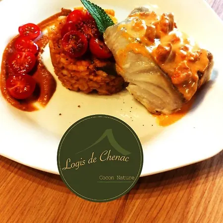 Logis De Chenac - Et Table D'hôtes Couette-café