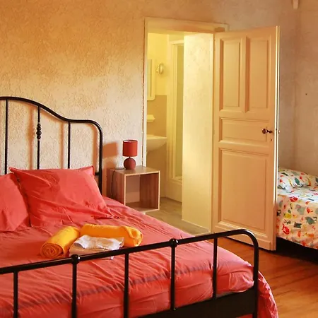 Couette-café Logis De Chenac - Et Table D'hôtes Chenac Saint Seurin d'Uzet