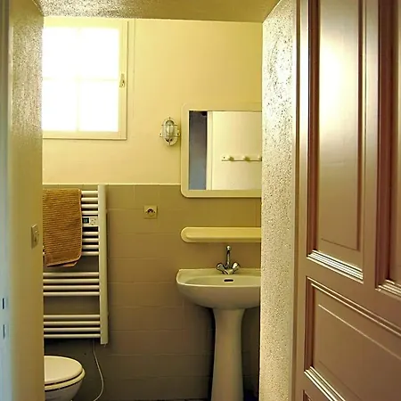 Oda ve Kahvaltı Logis De Chenac - Et Table D'hotes Chenac Saint Seurin d'Uzet
