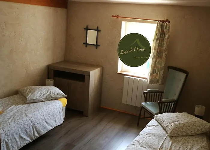 לינה וארוחת בוקר Logis De Chenac - Et Table D'hotes