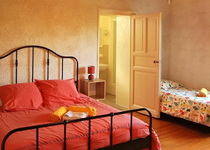 לינה וארוחת בוקר Logis De Chenac - Et Table D'hotes Chenac Saint Seurin d'Uzet