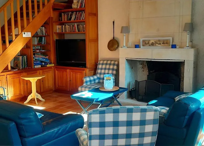 Bed & Breakfast Logis De Chenac - Et Table D'hotes 3*
